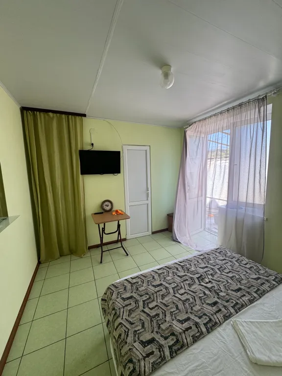 Номер недалеко от моря