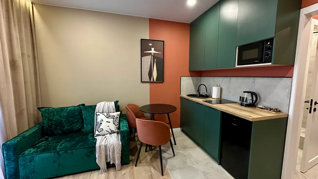 Стильная дизайнерская студия в Ясной Поляне с шикарным видом