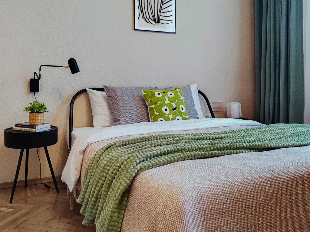 Семейная квартира 2 комнаты в центре с парковкой