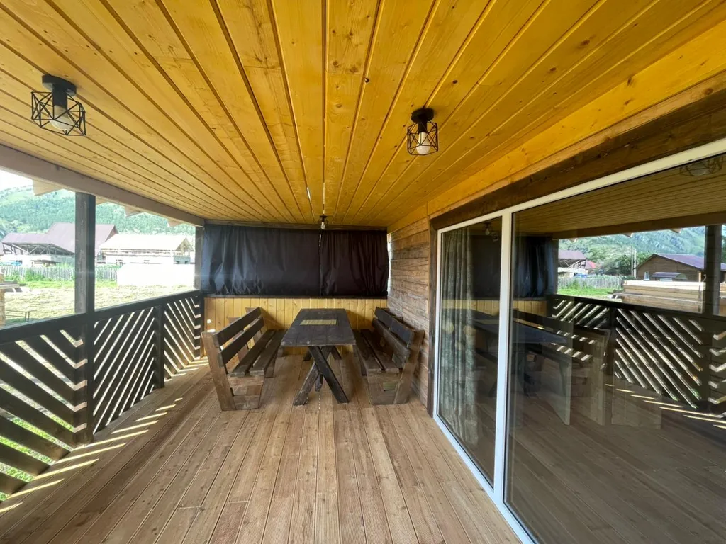 Уютный дом рядом с лесом