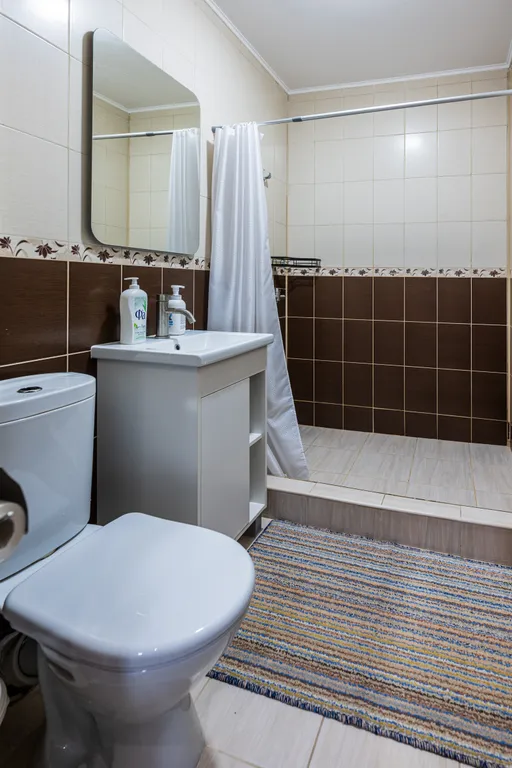 Уютное жильё с кухней и санузлом