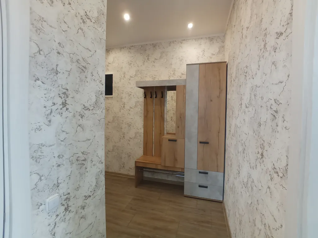 Свежая двушка в шаге от метро