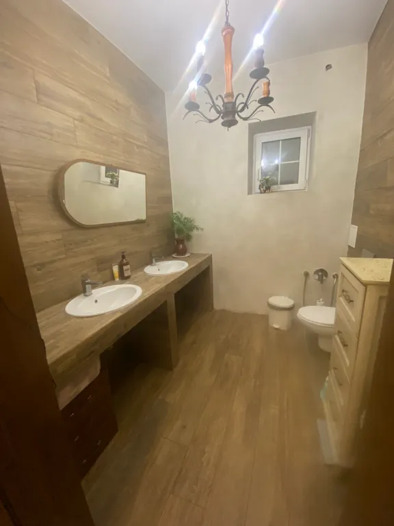 Дом с камином, бассейном, баней и джакузи