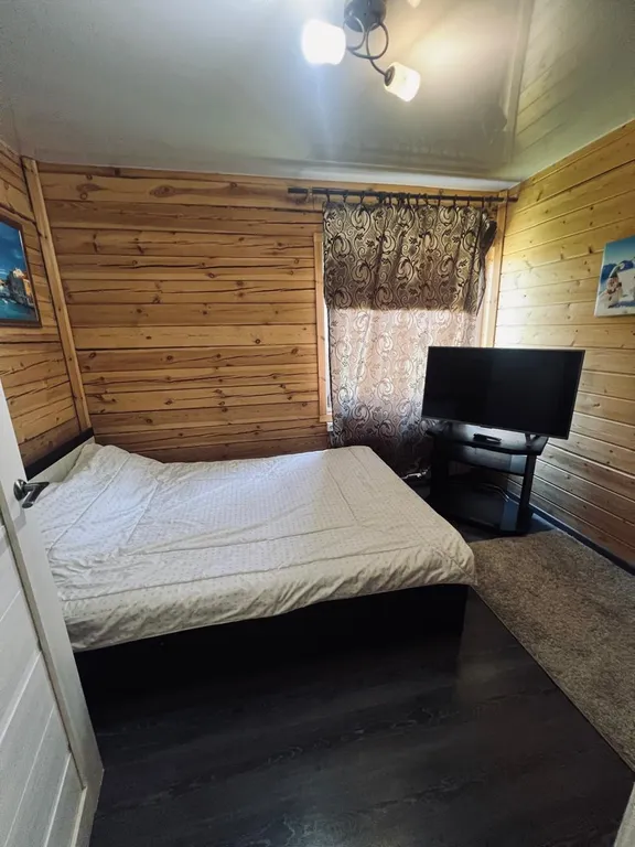 Дом на перевалке.