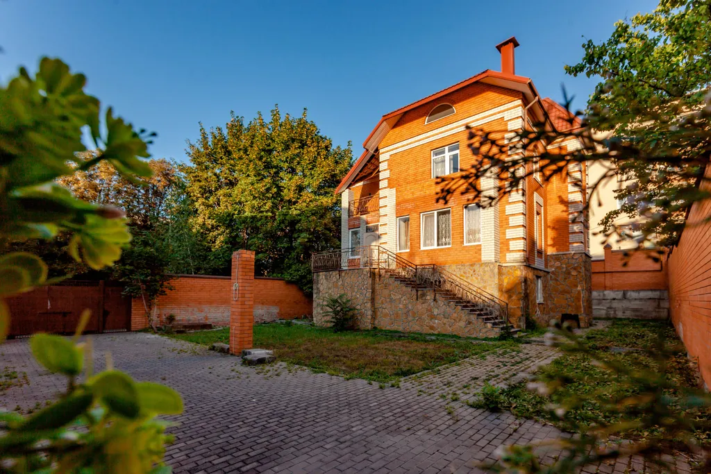 Уютный дом в центре города