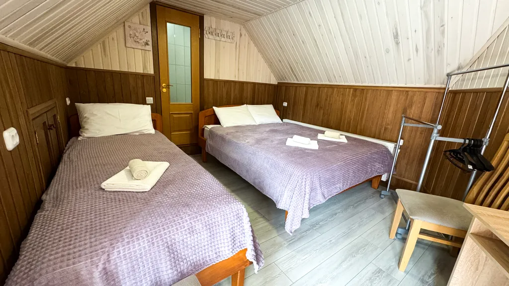 Трёхместный номер без окна