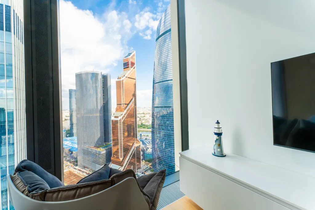 Уютная студия с видом на башни