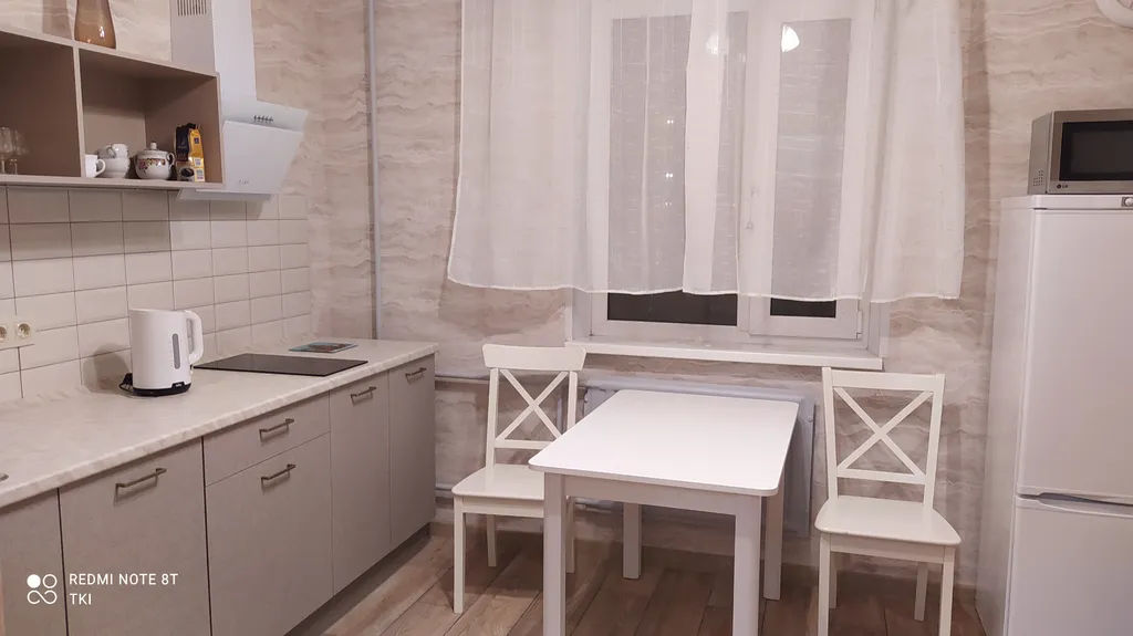 Квартира Светлая просторная квартира с большой кухней у метро — Санкт-Петербург