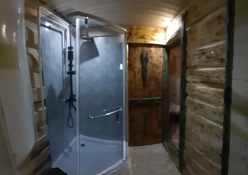 Дом на реке шале Венеция с чаном и вместительной банькой