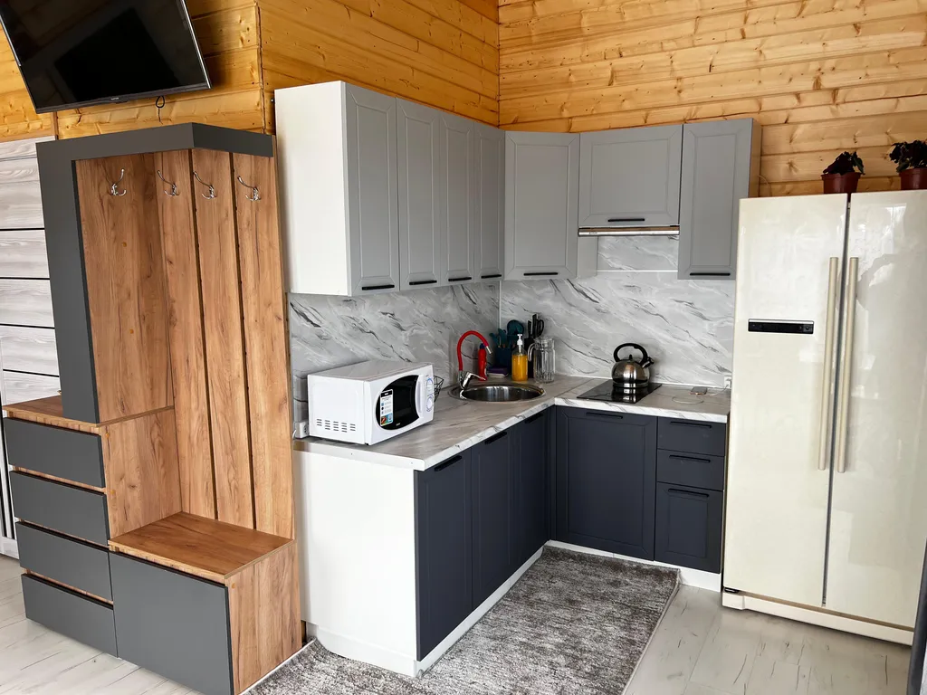 Дом между двух рек