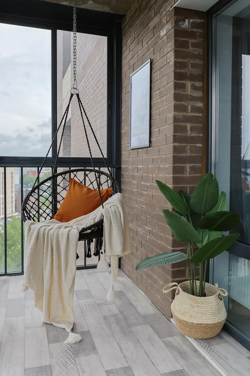 Квартира возле 130 квартала с панорамным балконом