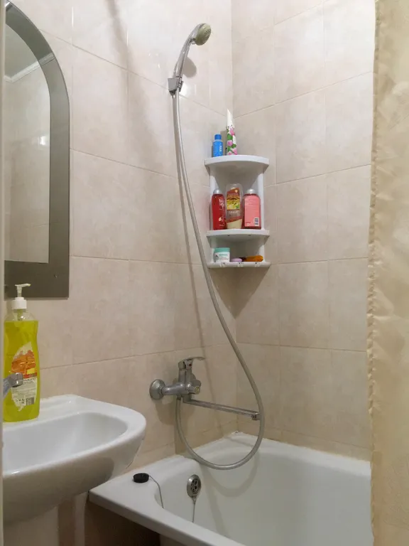 1-к квартира, 15 минут до центра на автомобиле, с парковкой у дома