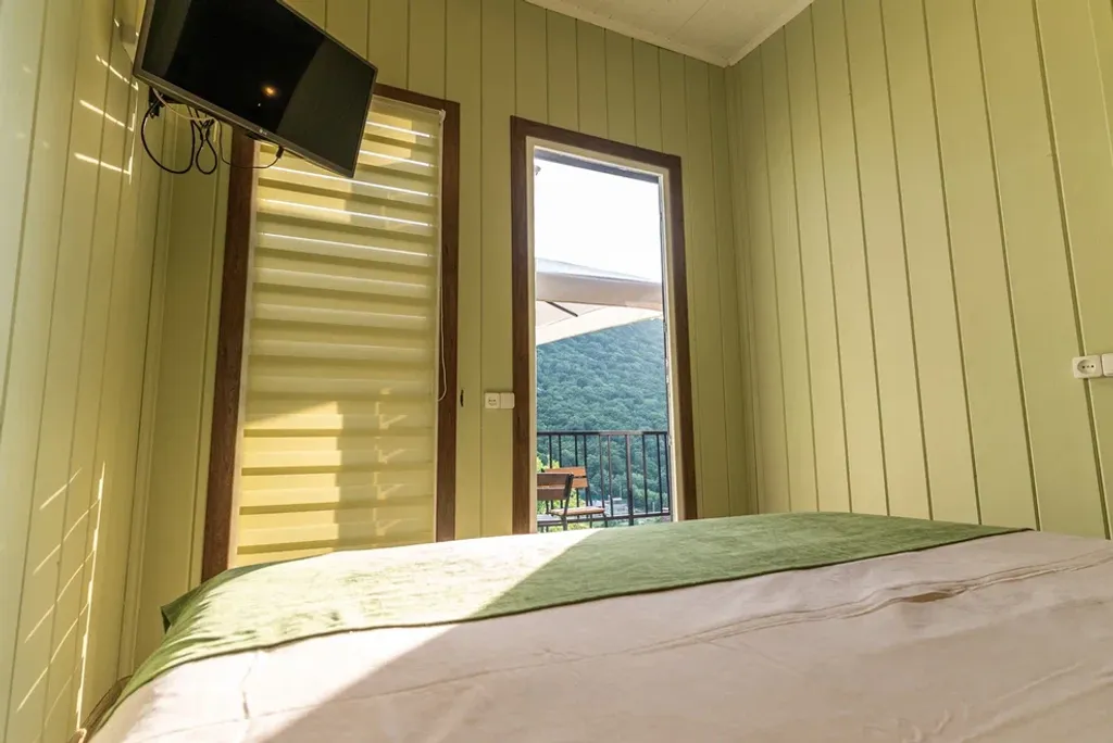 Апартаменты семейные №8 с видом на горы