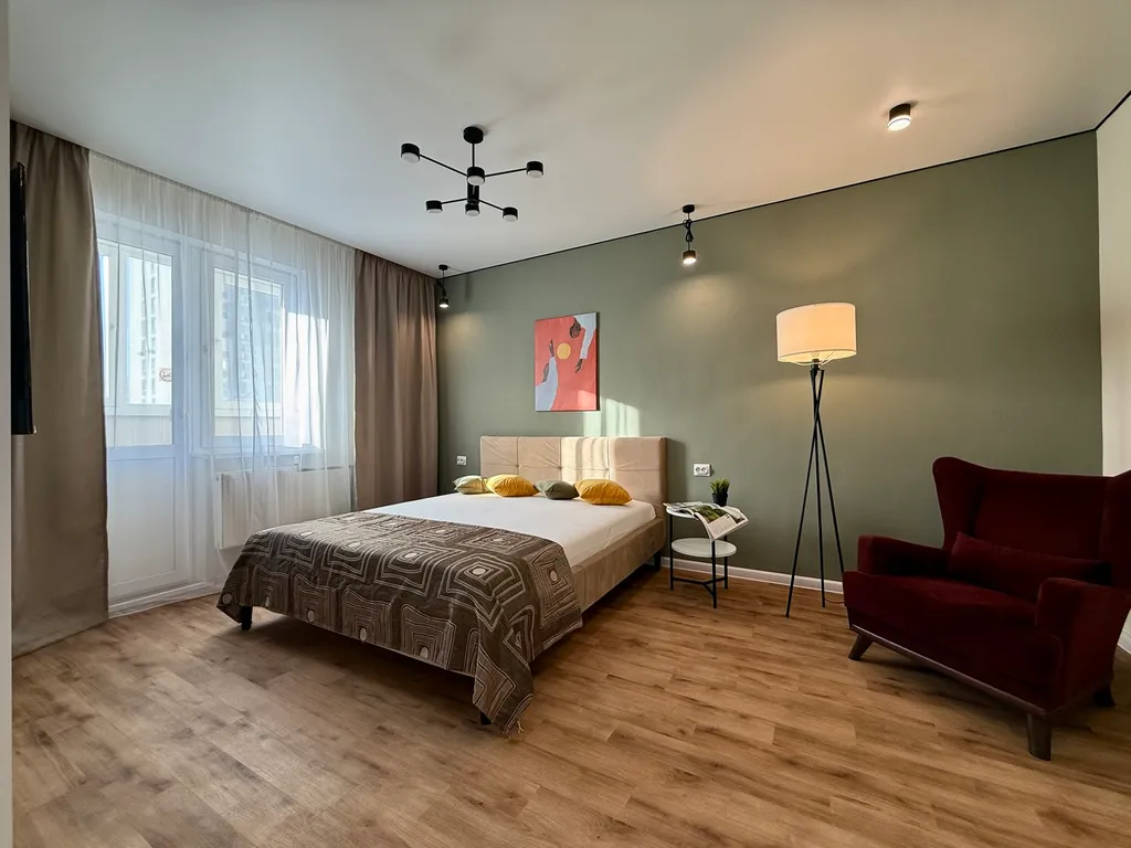 Квартира на Автомобилистов, 15 от компании Хоум Отель