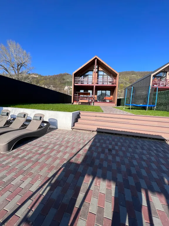 Дом на берегу Волги