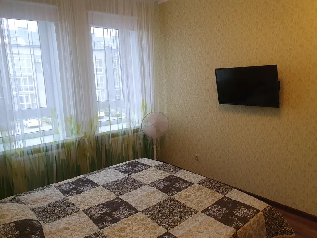 Чистая и уютная однокомнатная квартира недалеко от моря