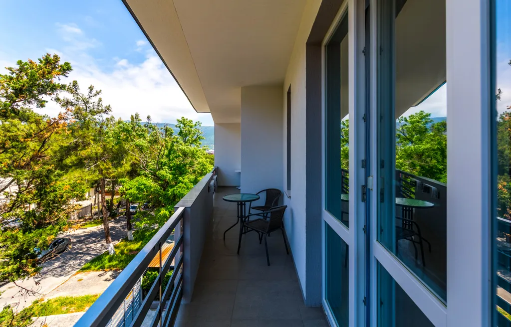 Уютный номер с балконом