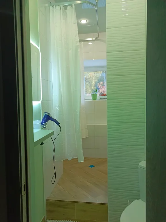 Гостевой дом Профессорский, коттедж в лесу недалеко от центра города