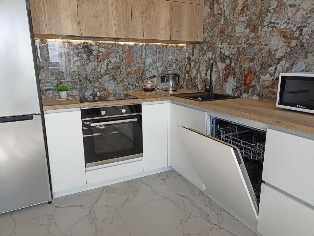 Стильная евродвушка  на 4-х сети апартаментов "Все в гости"