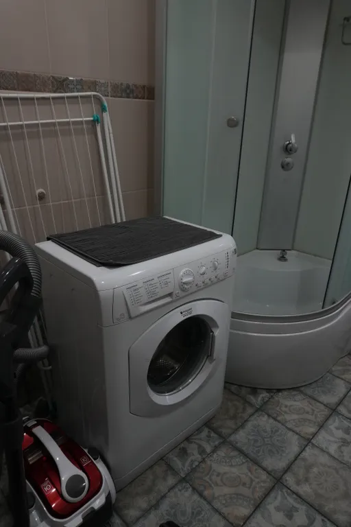 Вилла на берегу озера