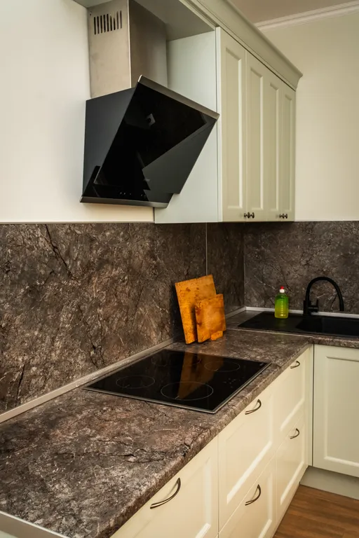 Тепло камина и холод вершин — квартира в ЖК Горная Сказка