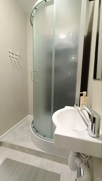 Современная, новая студия возле Краевой больницы