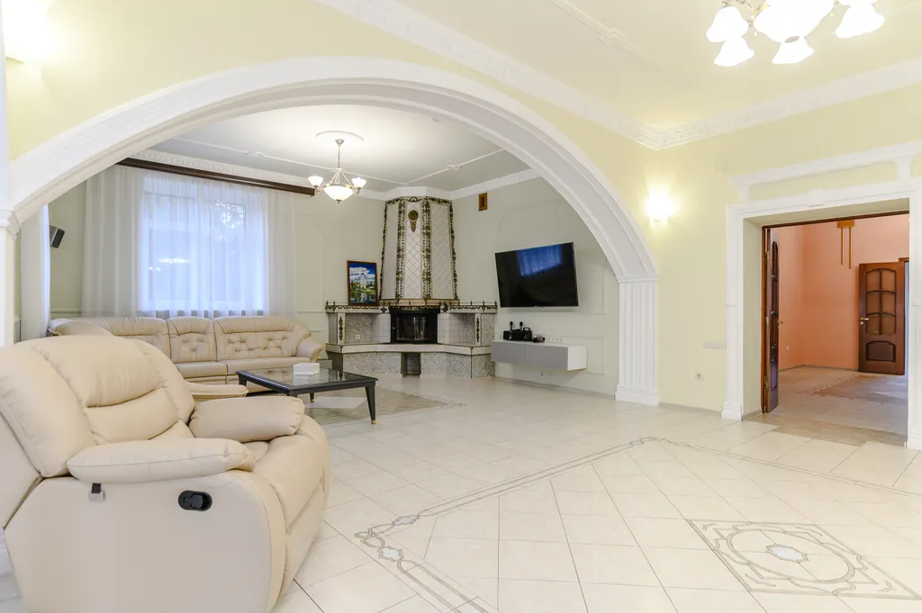 Коттедж Дом в элитном поселке с бассейном и сауной! — Вешки