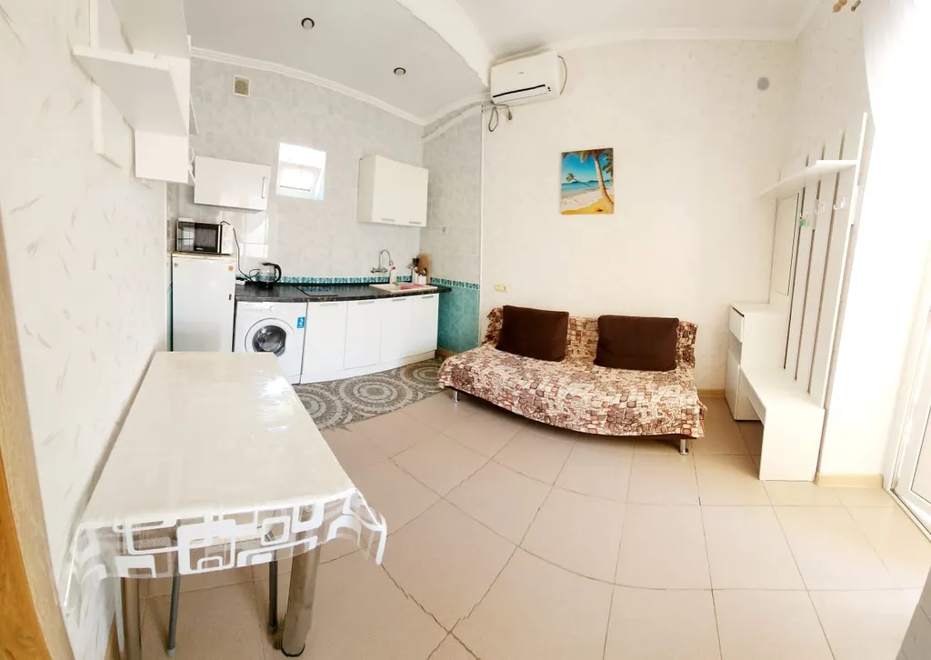 Семейный двухкомнатный номер с кухней