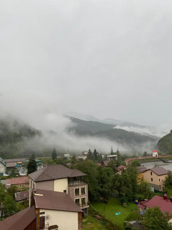 Чудесная квартира с видом на озеро и горы