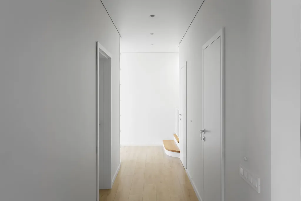 Коттедж Уникальный дом архитектора с видом на горы — Барановка