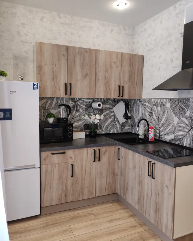 Рядом с аквапарком Улет