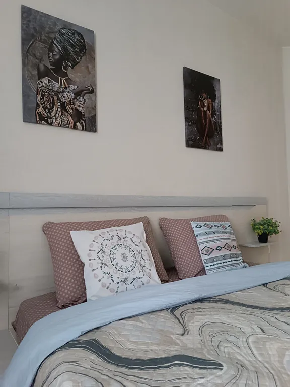 Современная квартира с огромной лоджией в новом доме