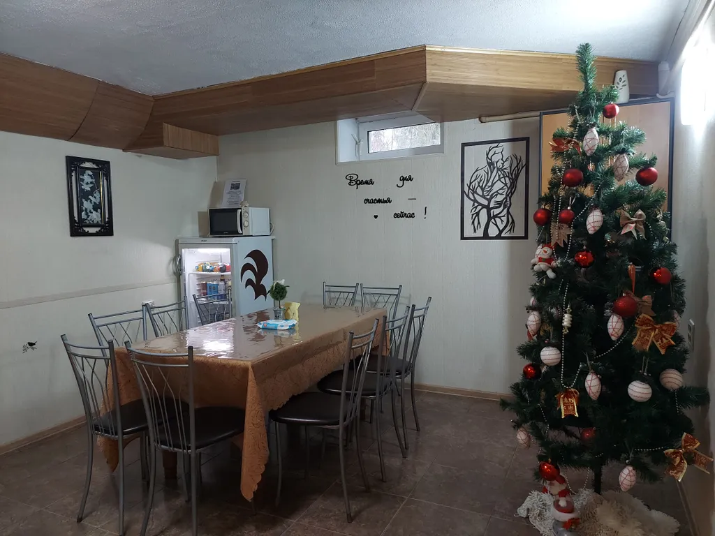 Коттедж Марианна с бильярдом, теннисом, сауной и бассейном