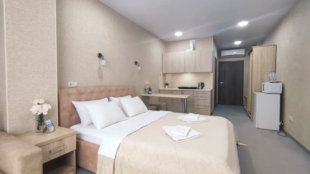 Квартира Апартаменты рядом с морем с видом на бассейн — Анапа