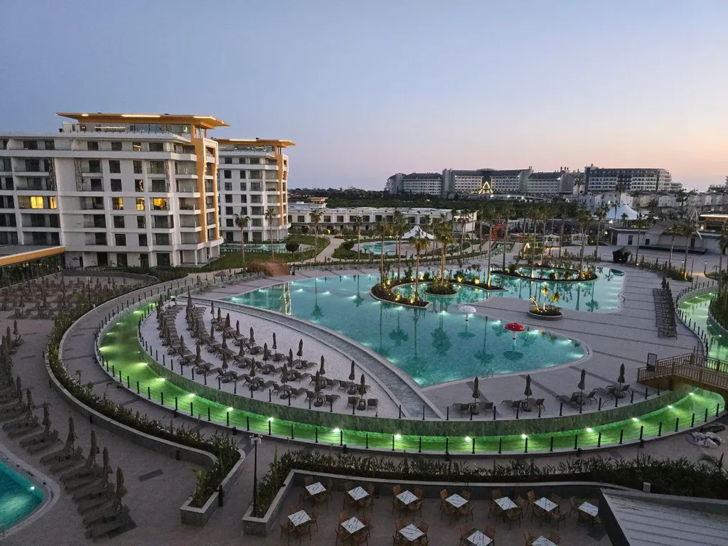 Просторная квартира 1+1 со всем необходимым в комплексе Azura world