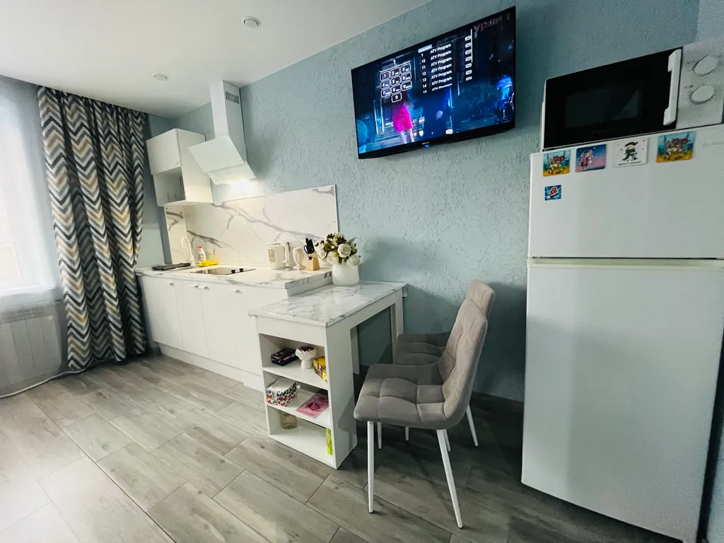 Новая квартира-студия около ТРК Алмаз