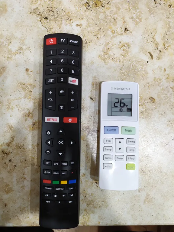 Студия с видом на горы и лес