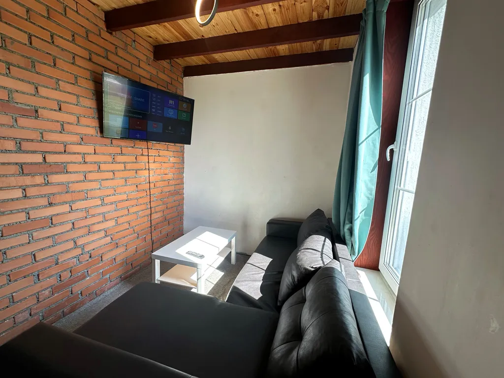 Уютный домик в лесу с русской баней и чаном