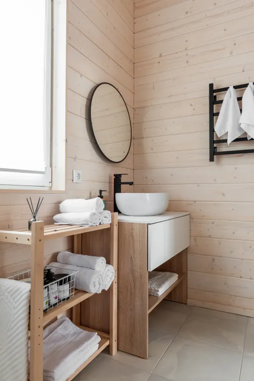 Стильный барнхаус с сауной, камином и панорамой