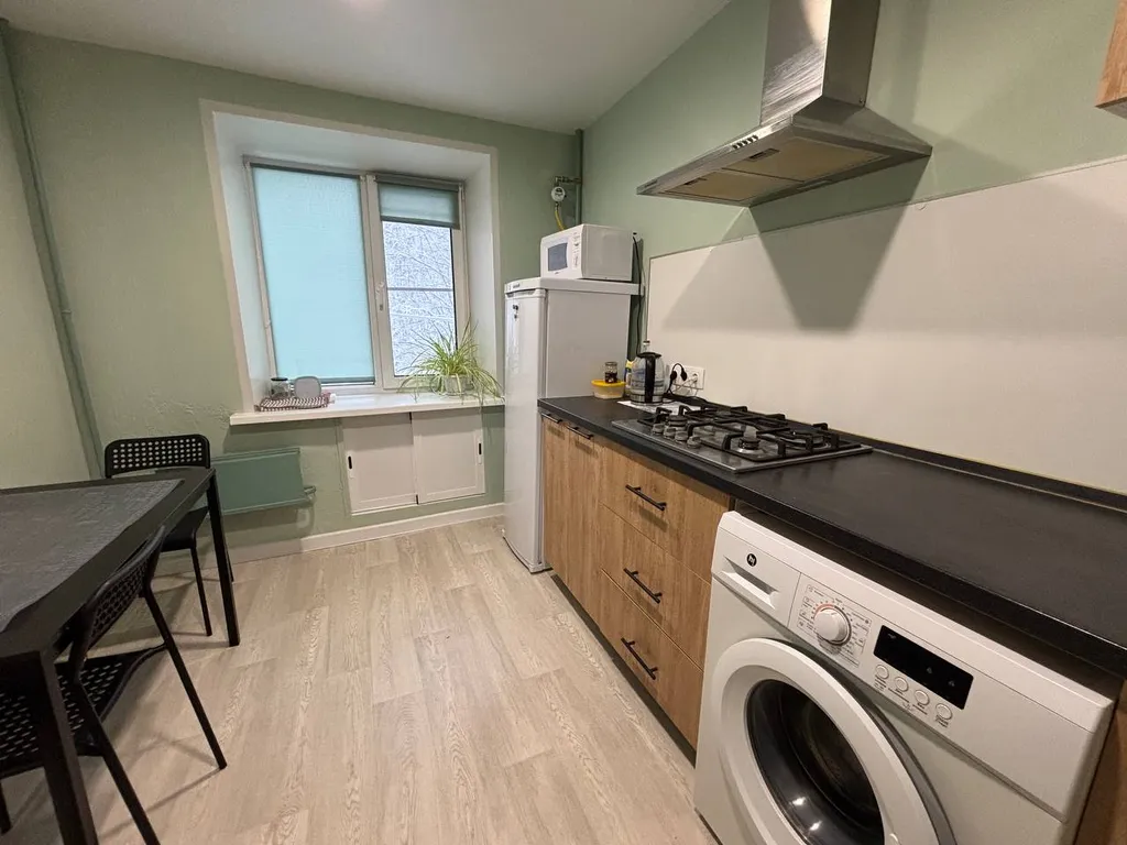 Уютная трешка в центре рядом с ДС Юбилейный