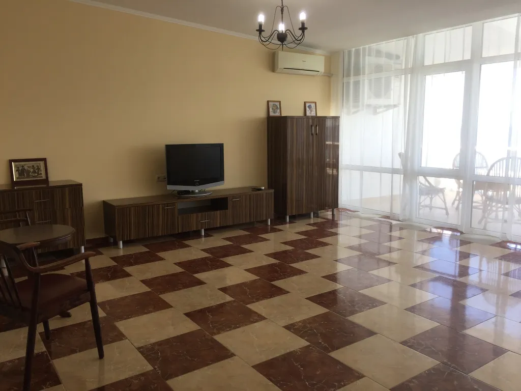 Апартаменты с балконом