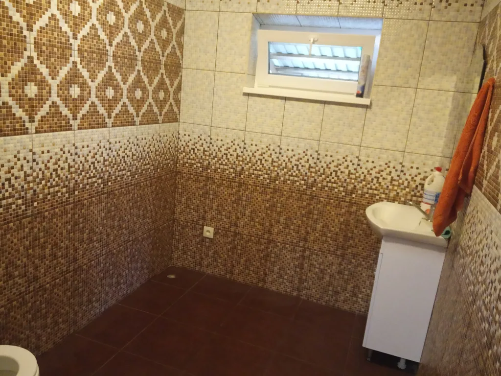 Дом-баня у реки