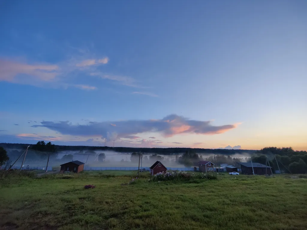 Коттедж Уютный дом с бассейном — Приморск