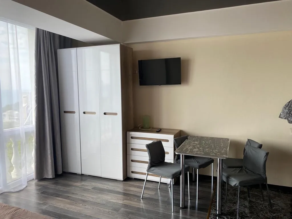 Современный ремонт, вид на море