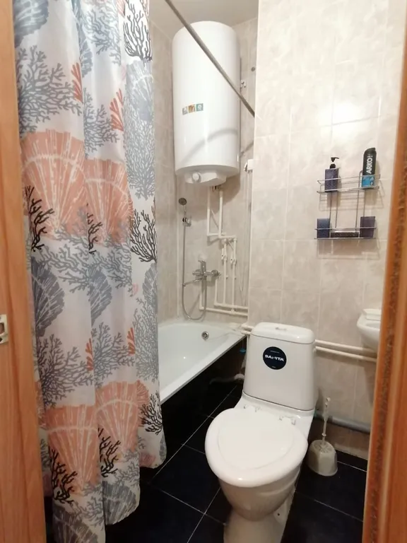 Студия рядом с ТЦ Аура