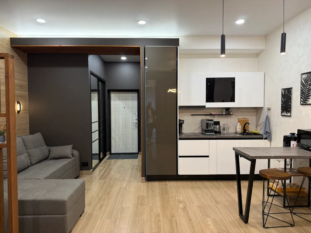 Квартира- студия с дизайнерским ремонтом