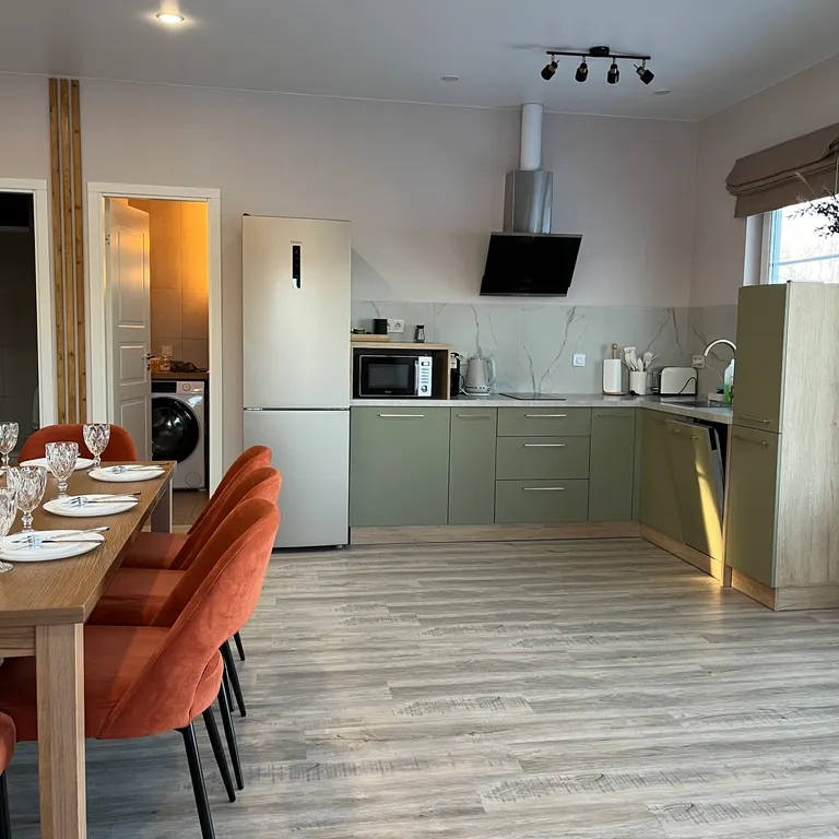 Vuori 1 - дом с видом на озеро в Карелии