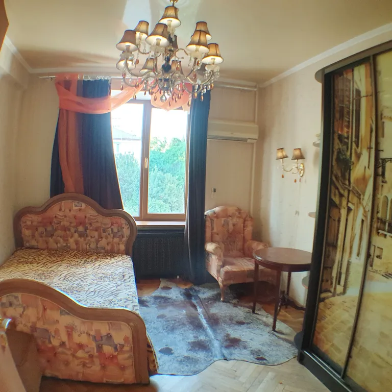 4-комнатная Квартира