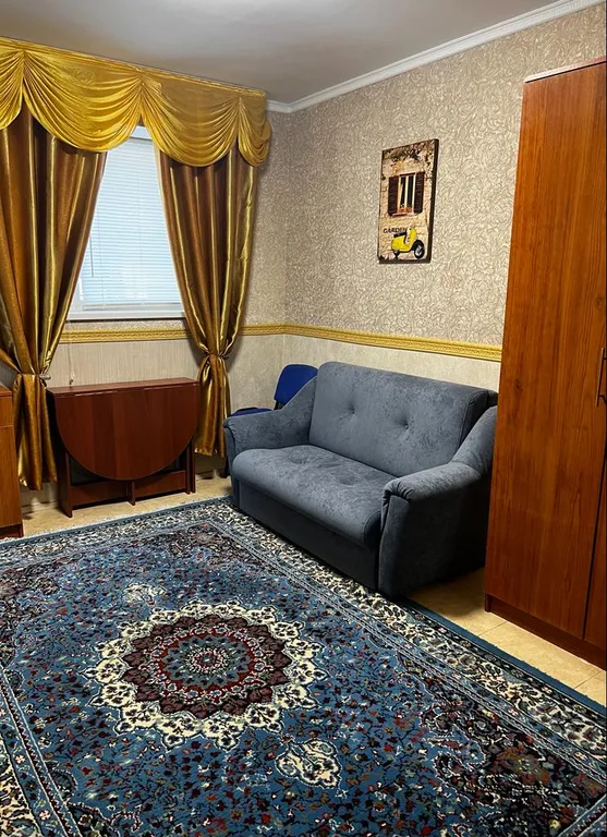 Квартира Трёхкомнатная квартира с красивым ремонтом с отдельным входом в центре — Анапа