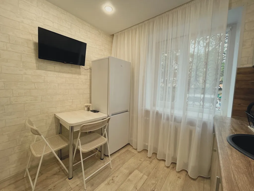 Комфортная двухкомнатная квартира в центре!